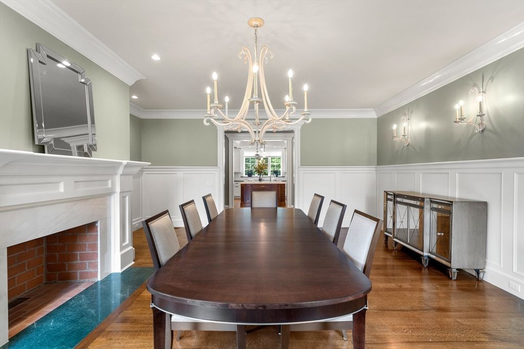 Chandelier, Dining room, Fireplace, Interior, Recessed Lighting, Wood Texture Flooring
