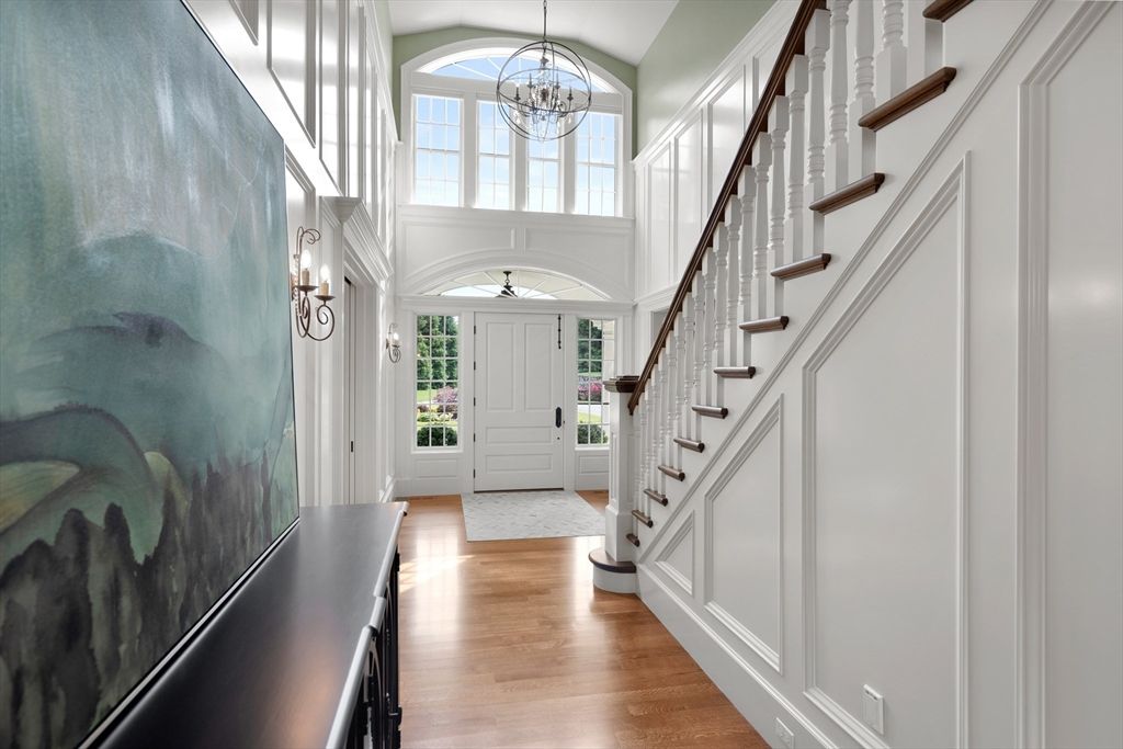 Chandelier, Interior, Wood Texture Flooring