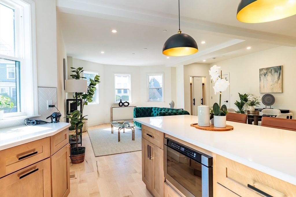 Interior, Kitchen, Pendant Lights, Recessed Lighting, Wood Texture Flooring