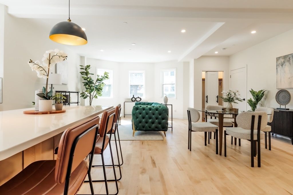 Dining room, Interior, Pendant Lights, Recessed Lighting, Wood Texture Flooring