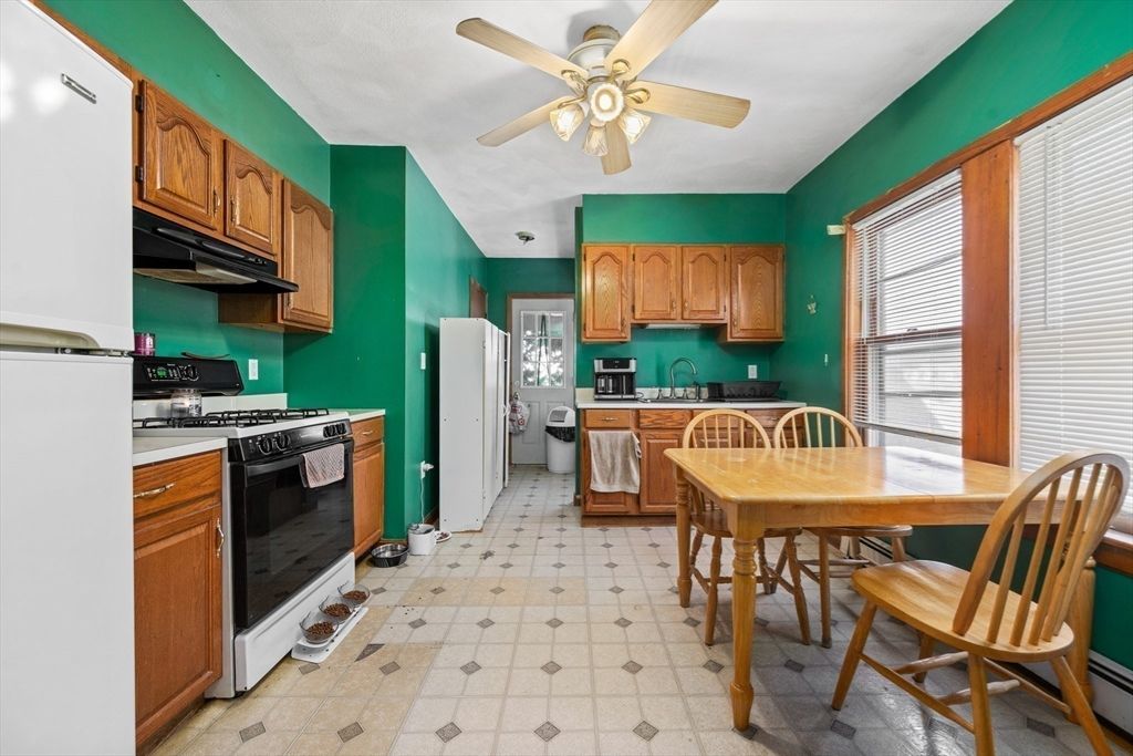 Dining room, Interior, Kitchen
