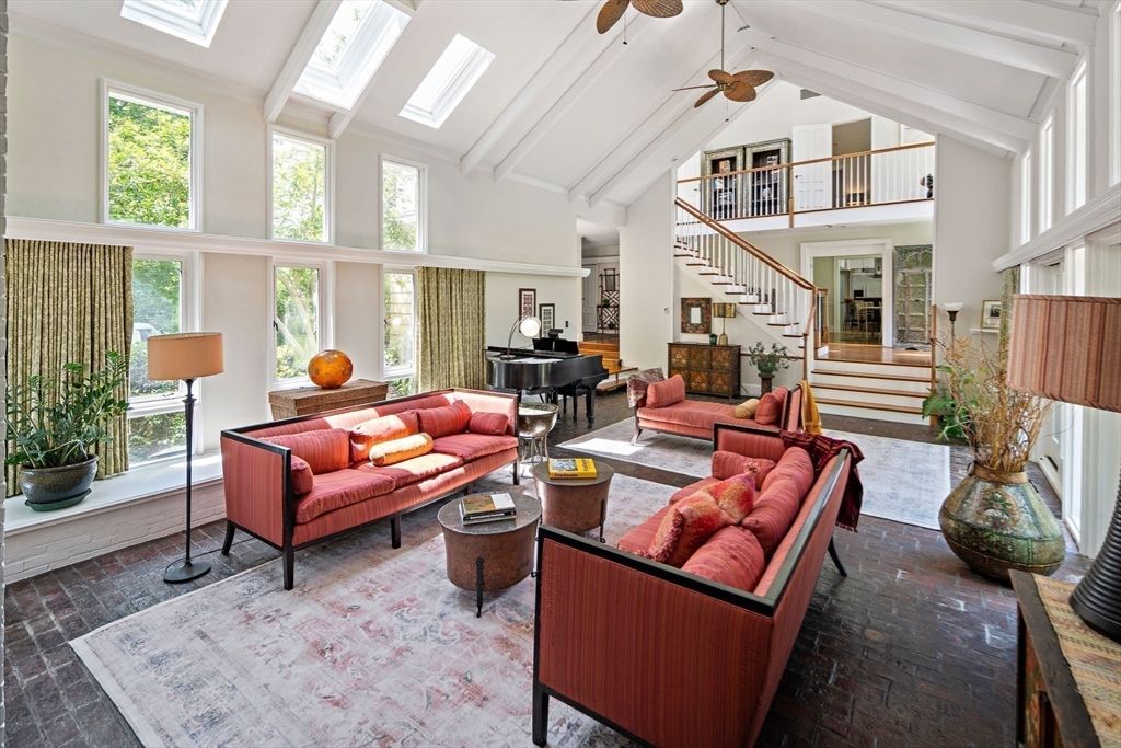 Interior, Living room, Piano