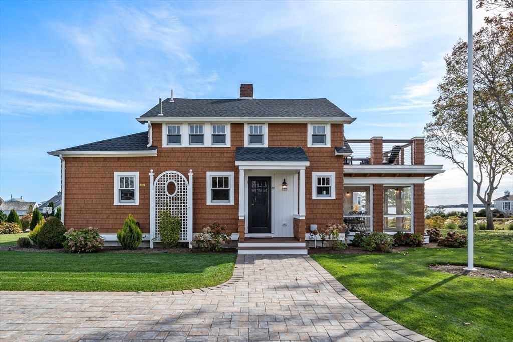 Exterior, Facade, Brick Facade, Georgian