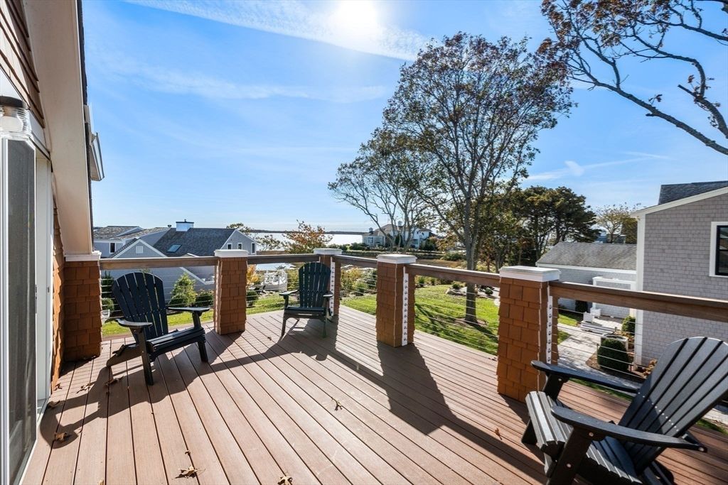Exterior, Wood Texture Flooring