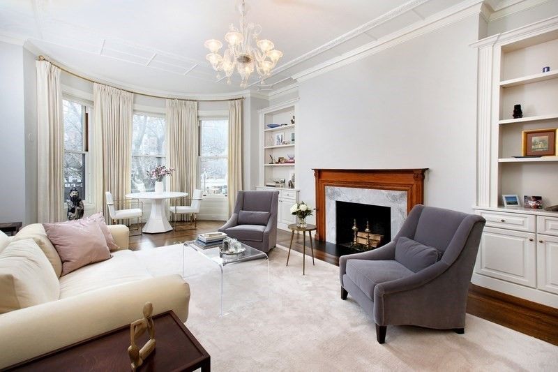 Chandelier, Interior, Living room