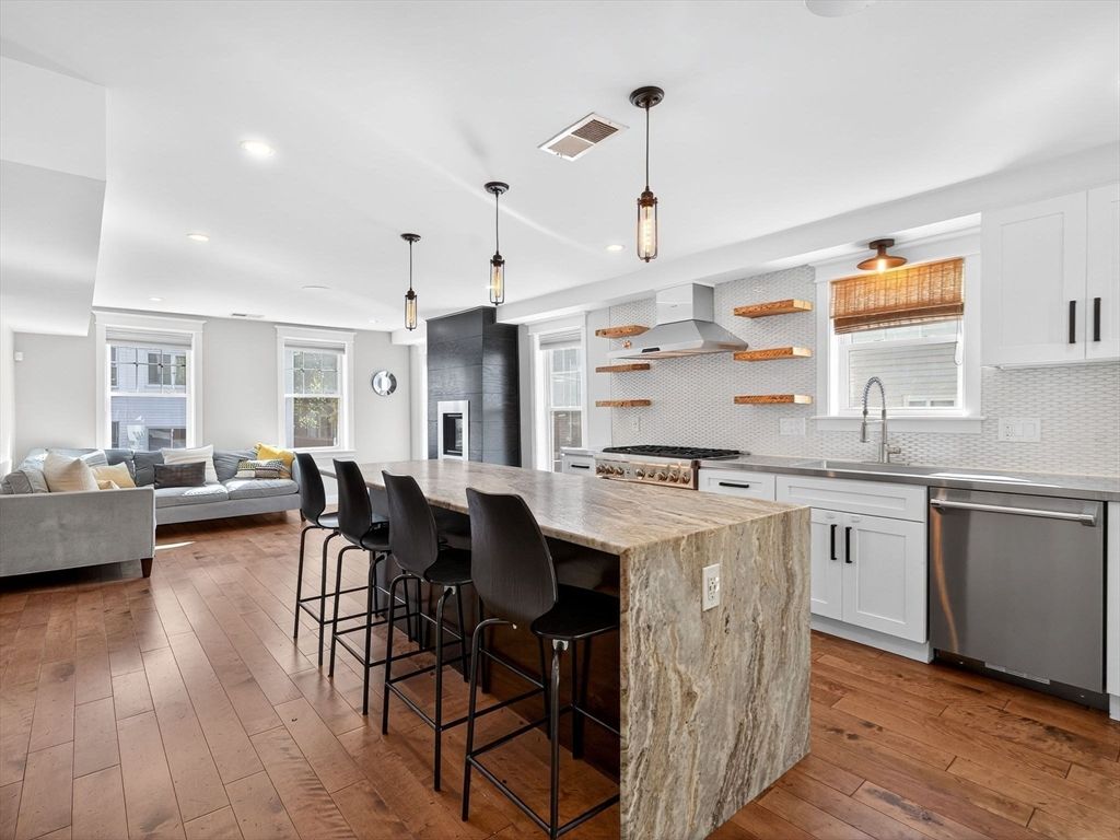 Interior, Kitchen, Living room, Pendant Lights, Recessed Lighting, Stainless Steel Appliances, Wood Texture Flooring