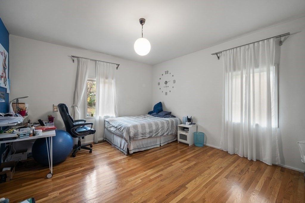 Bedroom, Home Office, Interior, Pendant Lights, Wood Texture Flooring