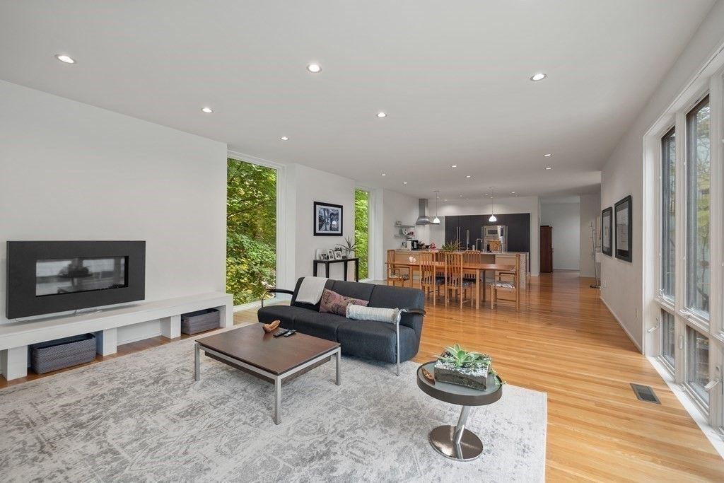 Dining room, Interior, Kitchen, Living room, Pendant Lights, Recessed Lighting, Wood Texture Flooring