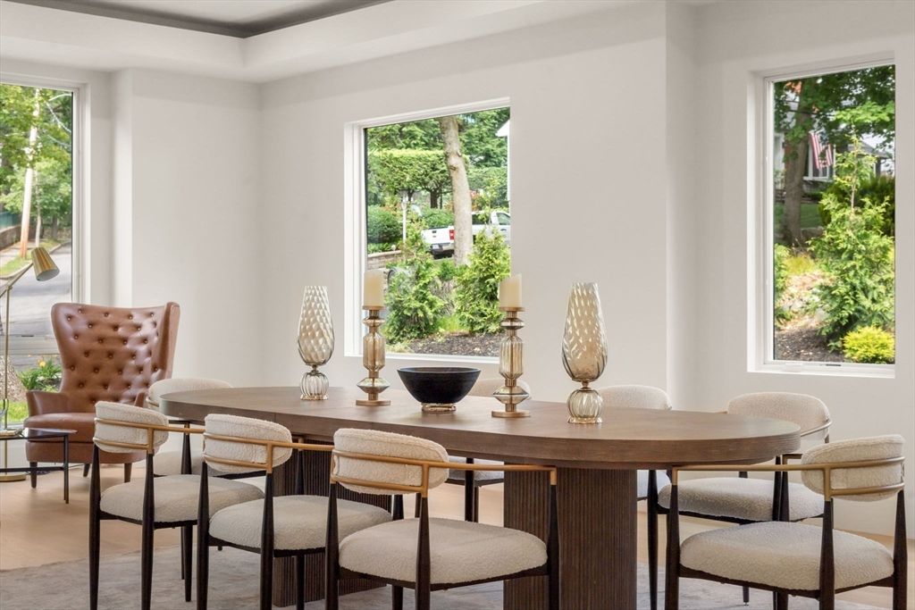 Dining room, Interior