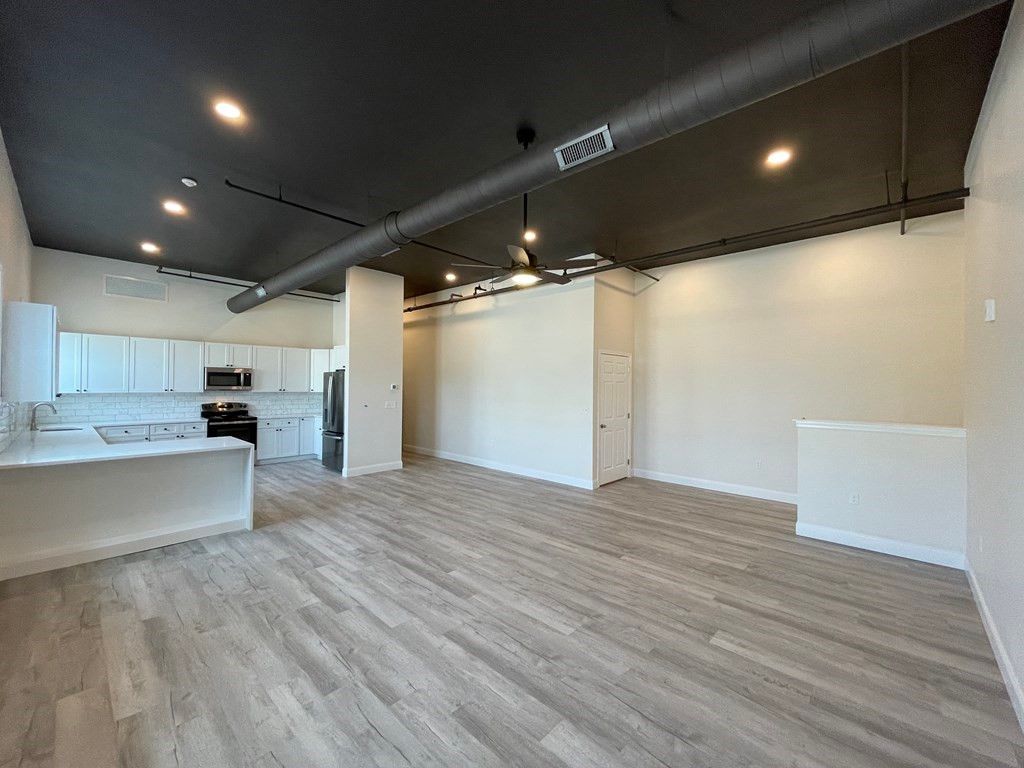 Interior, Kitchen, Pendant Lights, Recessed Lighting, Wood Texture Flooring