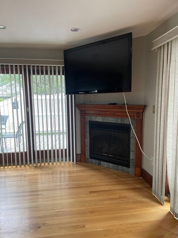 Fireplace, Interior, Recessed Lighting, Wood Texture Flooring