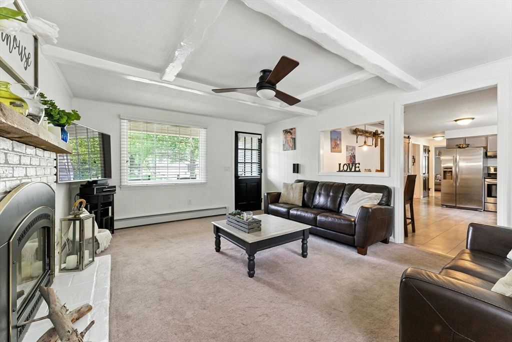 Fireplace, Interior, Kitchen, Living room