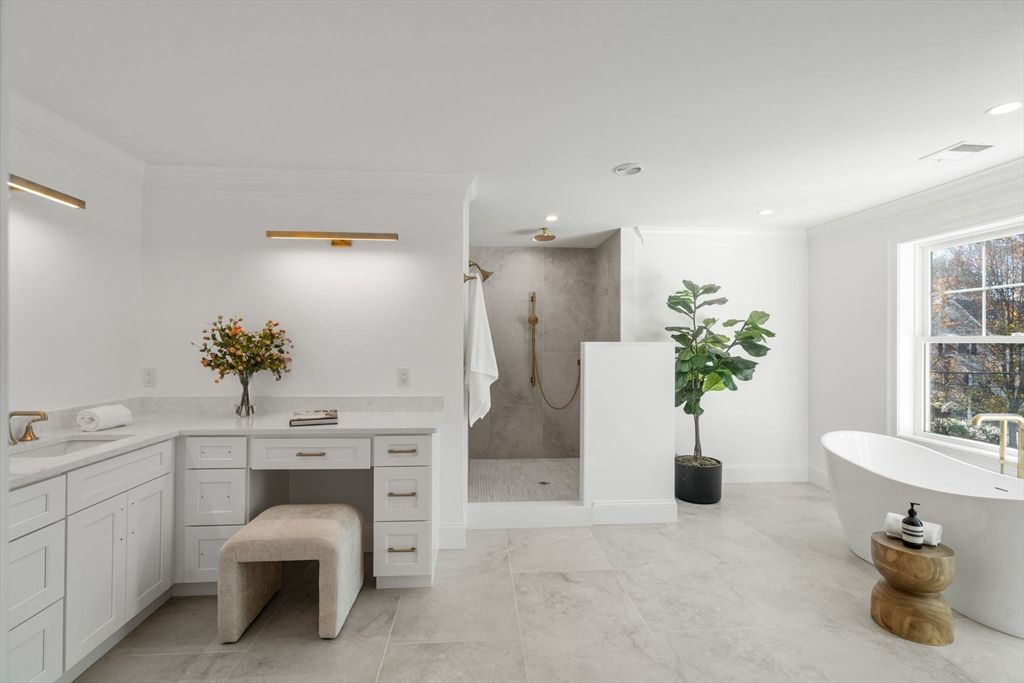 Bathroom, Free Standing Baths, Interior, Marble, Recessed Lighting