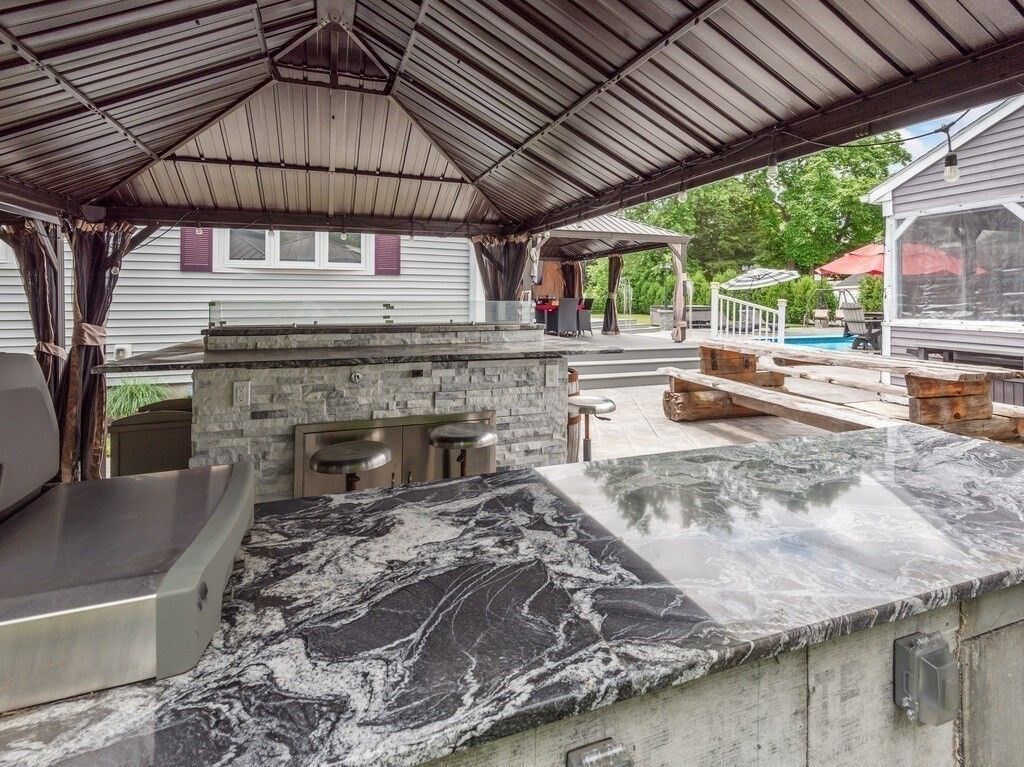 Exterior, Hot Tub