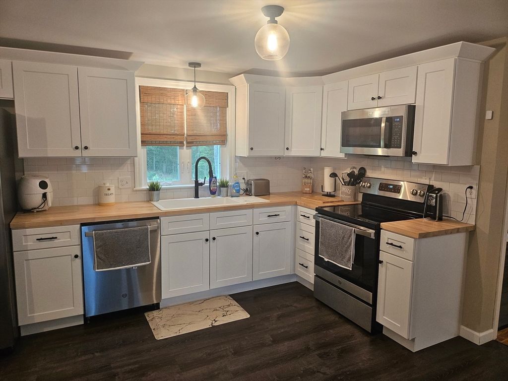 Interior, Kitchen, Pendant Lights, Stainless Steel Appliances, Wood Texture Flooring
