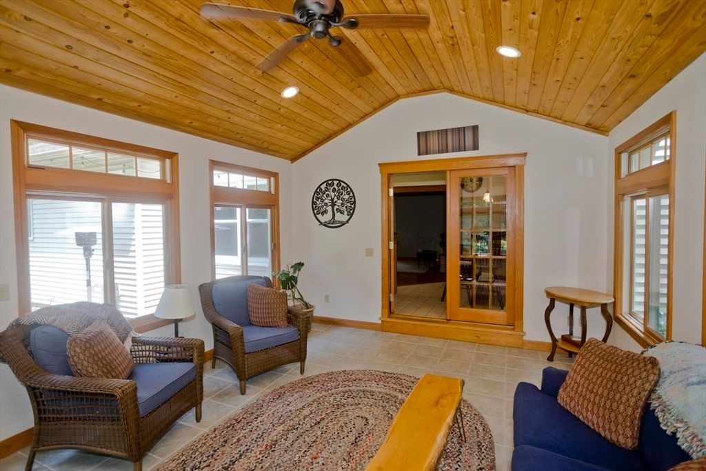 Interior, Living room, Recessed Lighting, Wooden Ceilings
