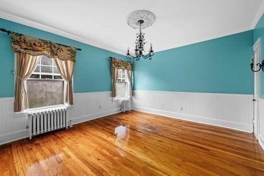 Chandelier, Empty room, Interior, Wood Texture Flooring