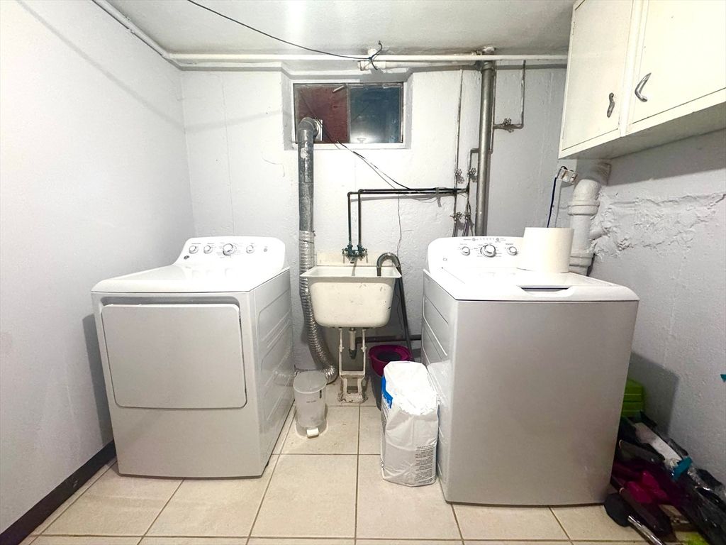 Interior, Washer