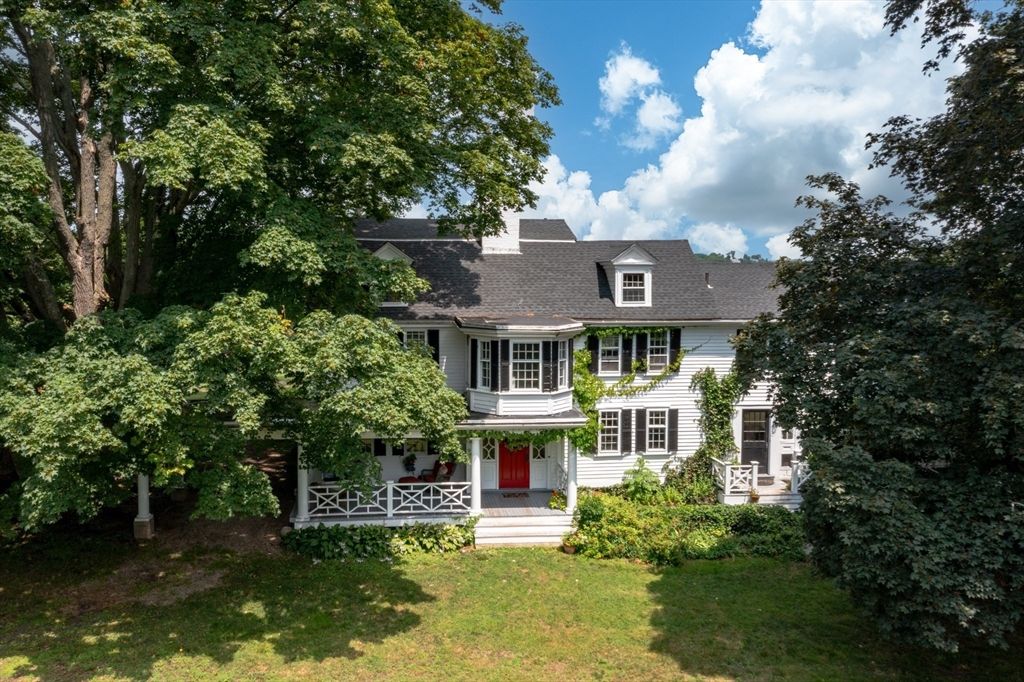 Backyard, Exterior, Facade, Georgian
