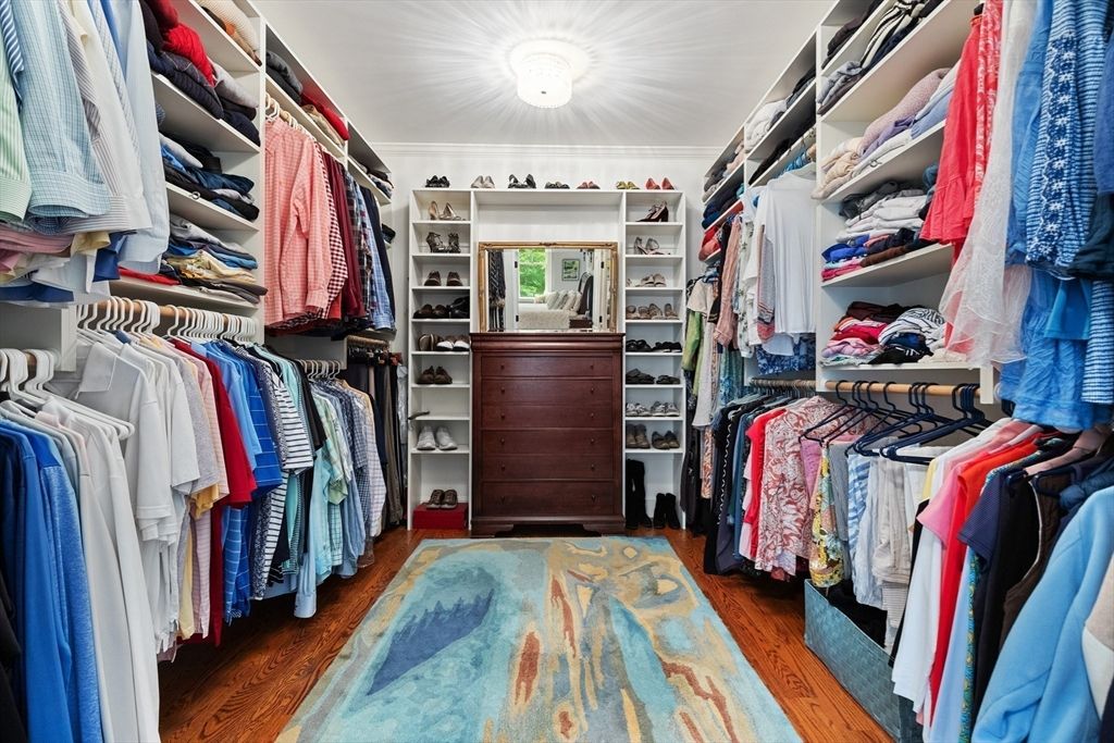 Interior, Walk-in Closets, Wood Texture Flooring