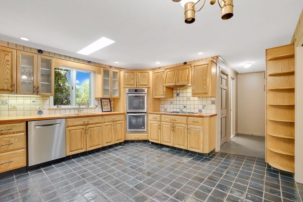 Interior, Kitchen, Recessed Lighting, Stainless Steel Appliances, Tile Countertops