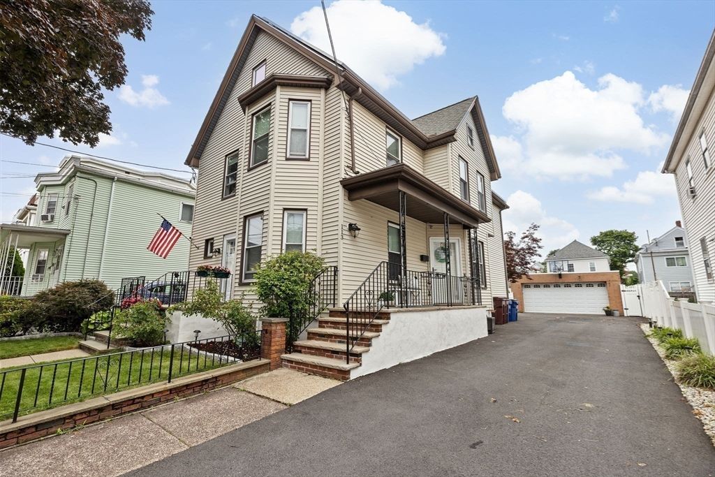 Detached Garage, Exterior, Facade, Queen Anne Victorian
