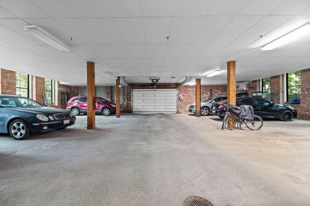 Garage, Interior, Stone Walls