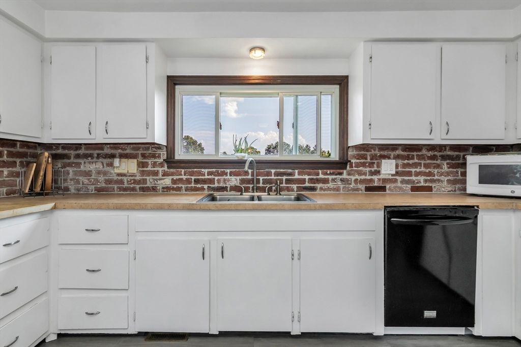 Interior, Kitchen, Stone Walls