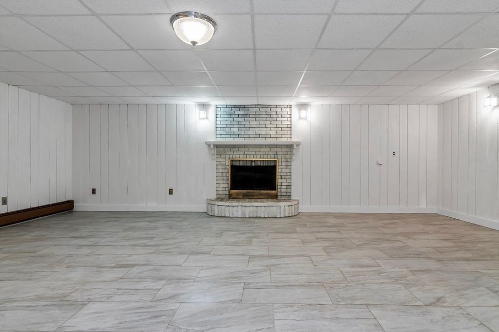 Empty room, Fireplace, Interior, Marble