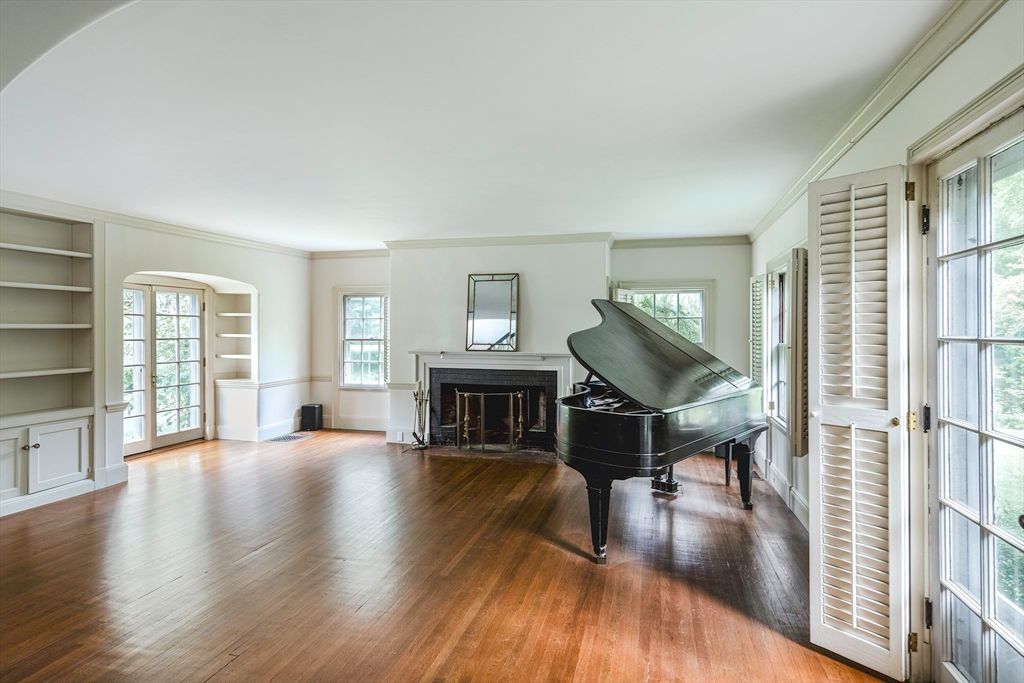 Fireplace, Interior, Piano, Wood Texture Flooring