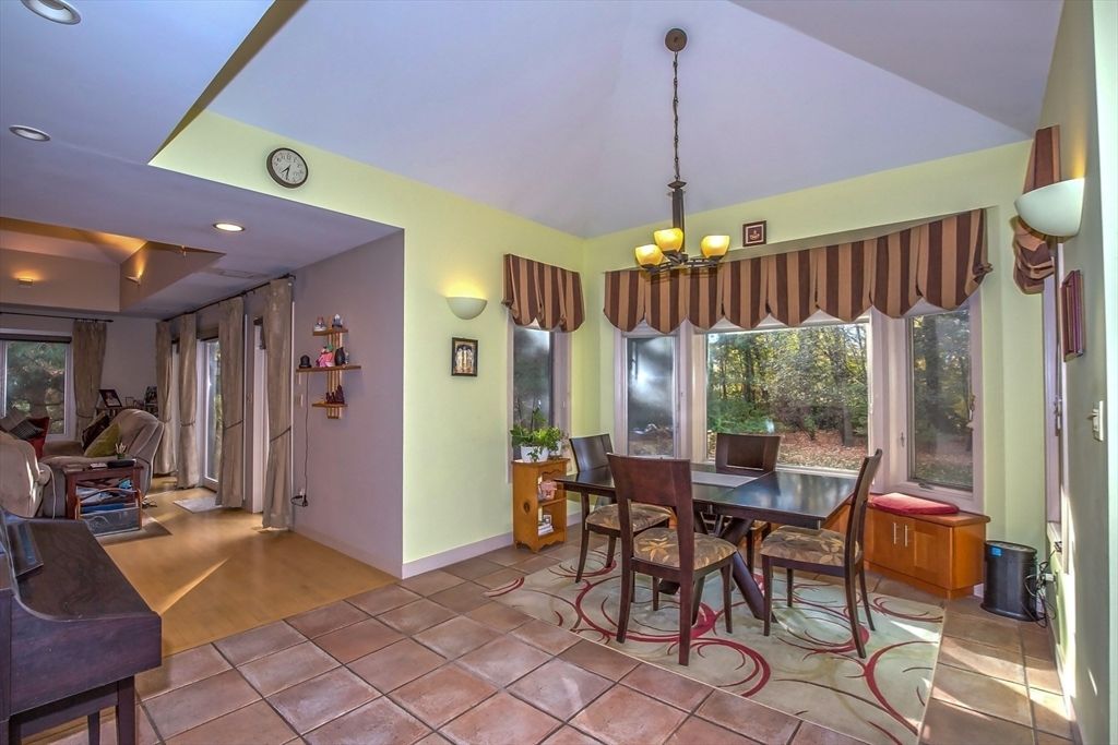 Chandelier, Dining room, Interior, Recessed Lighting, Wood Texture Flooring