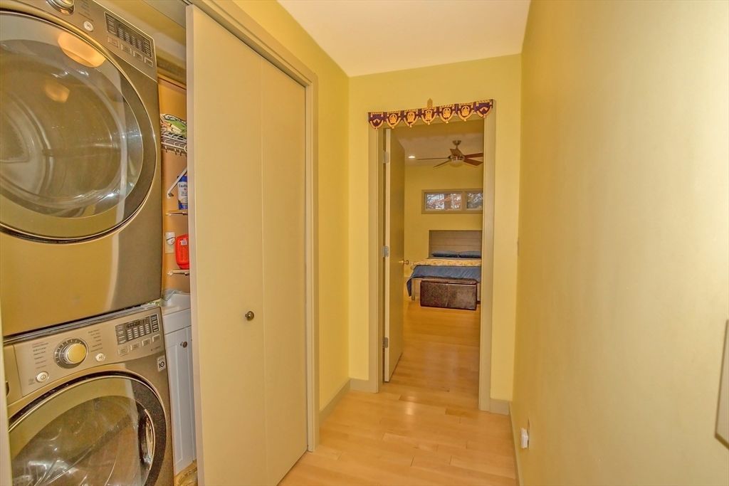 Interior, Utility Closets, Washer, Wood Texture Flooring