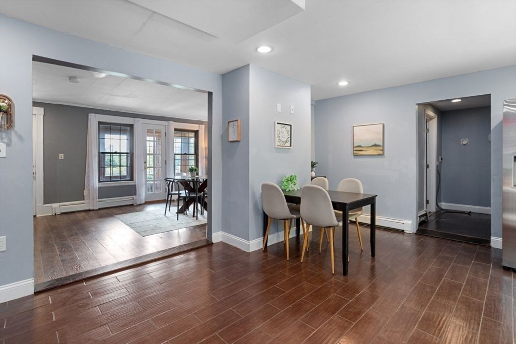 Dining room, Interior, Recessed Lighting, Wood Texture Flooring
