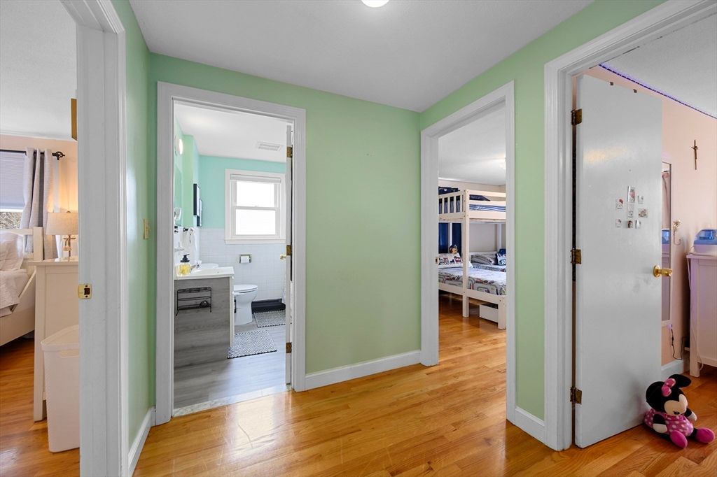 Bathroom, Bedroom, Interior, Recessed Lighting, Wood Texture Flooring
