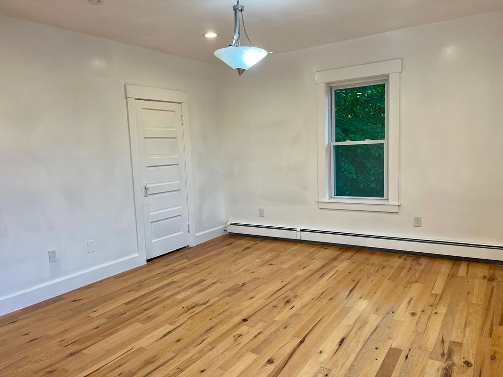 Empty room, Interior, Pendant Lights, Recessed Lighting, Wood Texture Flooring