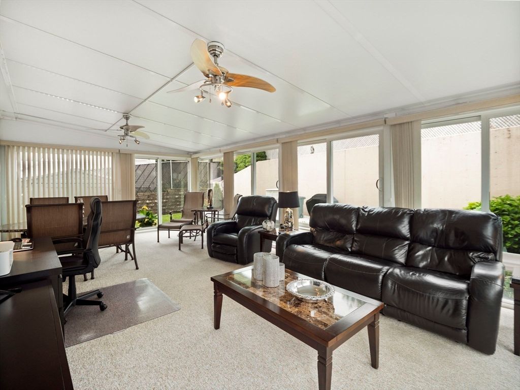 Home Office, Interior, Living room