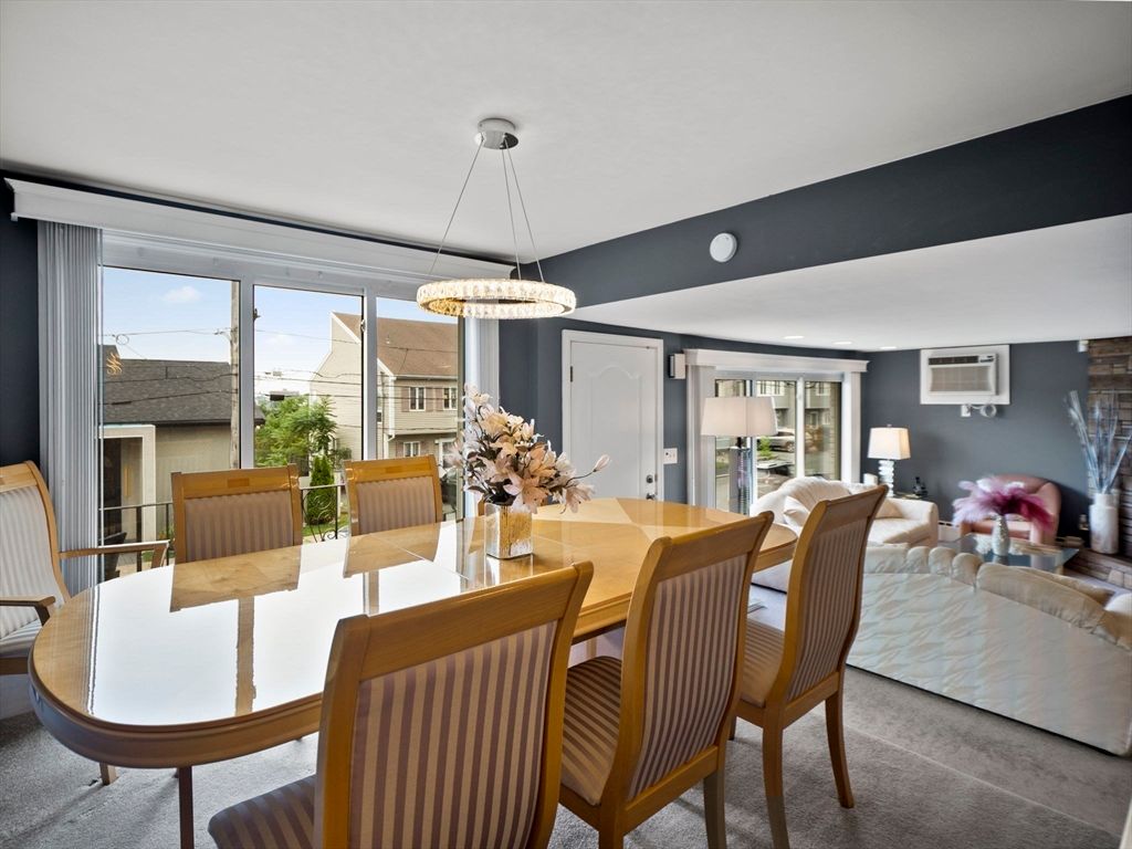 Dining room, Interior, Living room, Pendant Lights