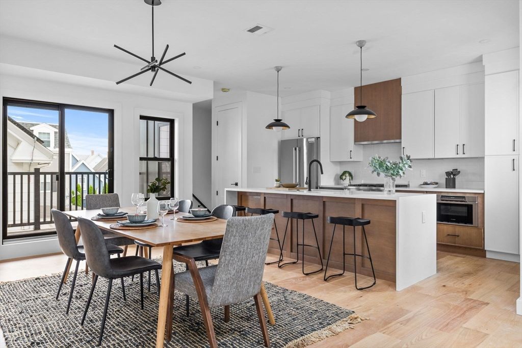 Dining room, Interior, Kitchen, Pendant Lights, Stainless Steel Appliances, Wood Texture Flooring