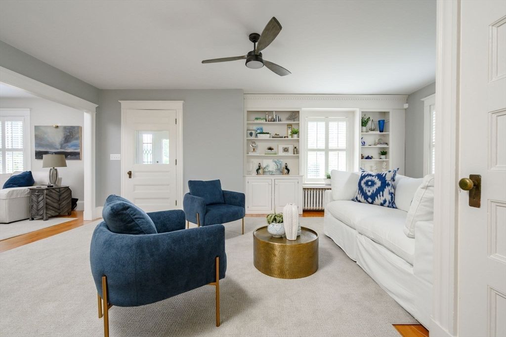 Interior, Living room