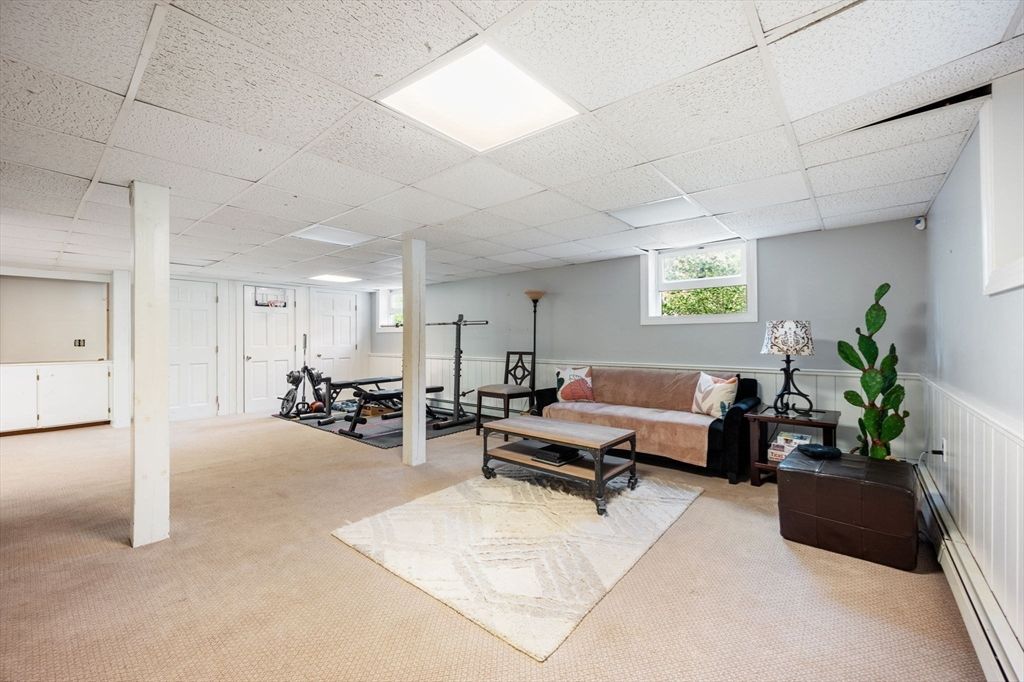 Fitness Equipment, Interior, Living room, Recessed Lighting