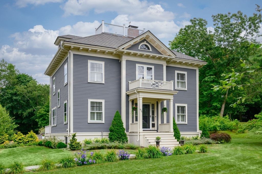 Exterior, Facade, Georgian