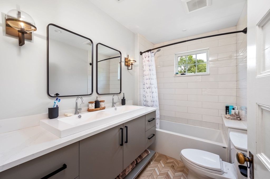 Bathroom, Interior, Wood Texture Flooring