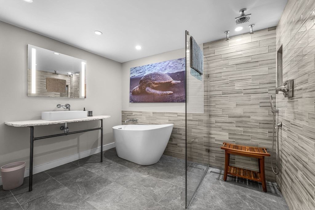 Bathroom, Dual Sink Vanities, Free Standing Baths, Glass Shower, Interior, Recessed Lighting