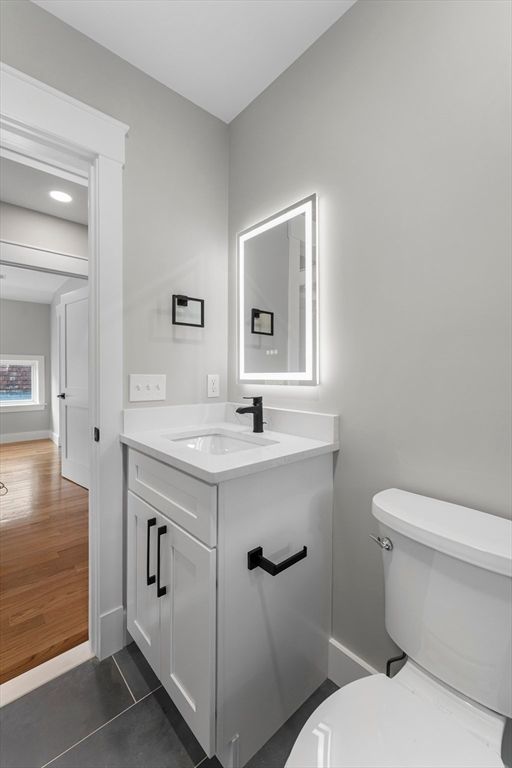 Bathroom, Interior, Recessed Lighting, Wood Texture Flooring