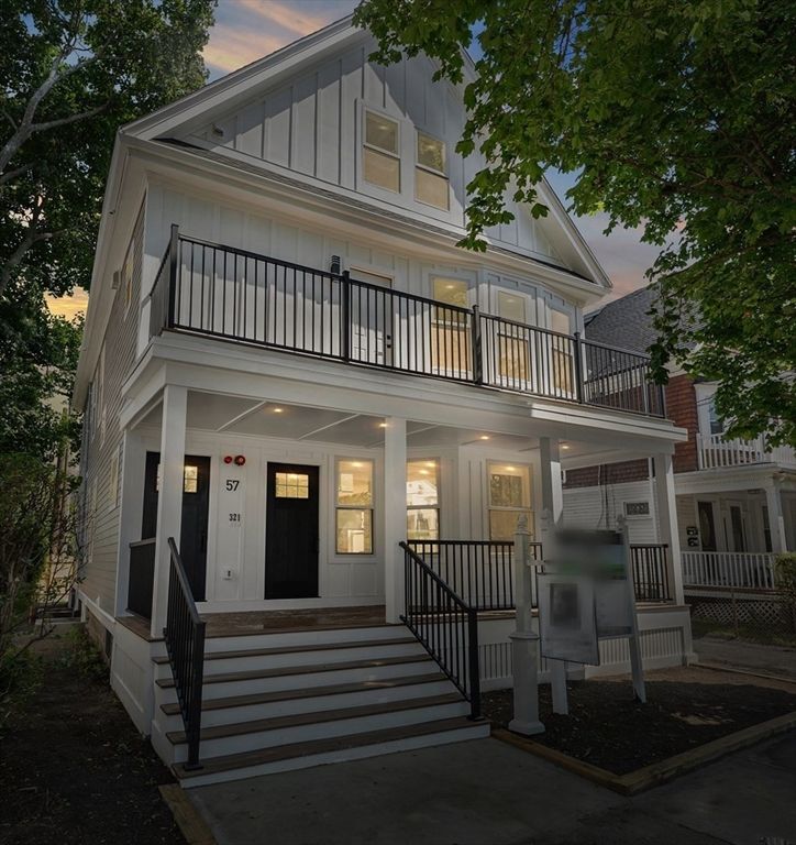 Exterior, Facade, Farmhouse