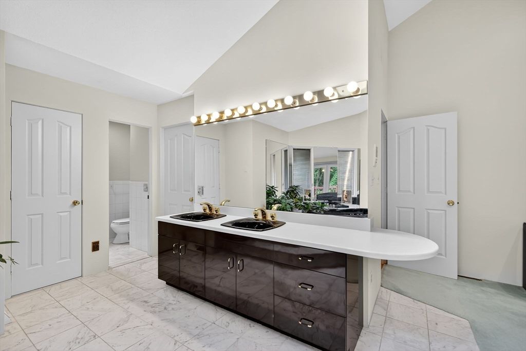 Bathroom, Dual Sink Vanities, Interior, Marble