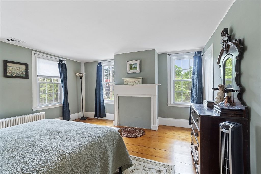 Bedroom, Fireplace, Interior, Wood Texture Flooring