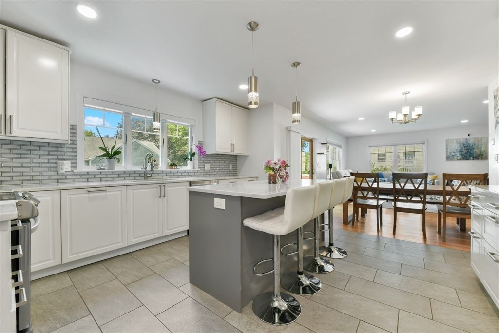 Chandelier, Dining room, Interior, Kitchen, Pendant Lights, Recessed Lighting