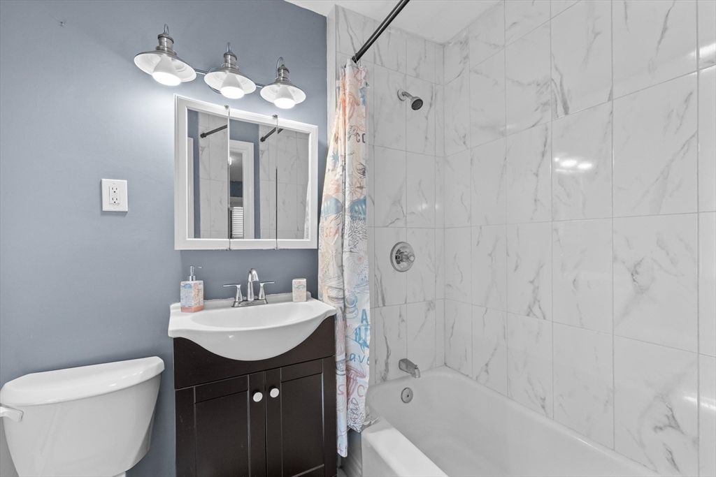 Bathroom, Interior, Marble Walls