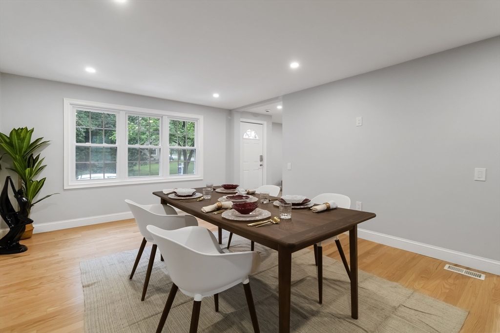 Dining room, Interior, Recessed Lighting, Wood Texture Flooring
